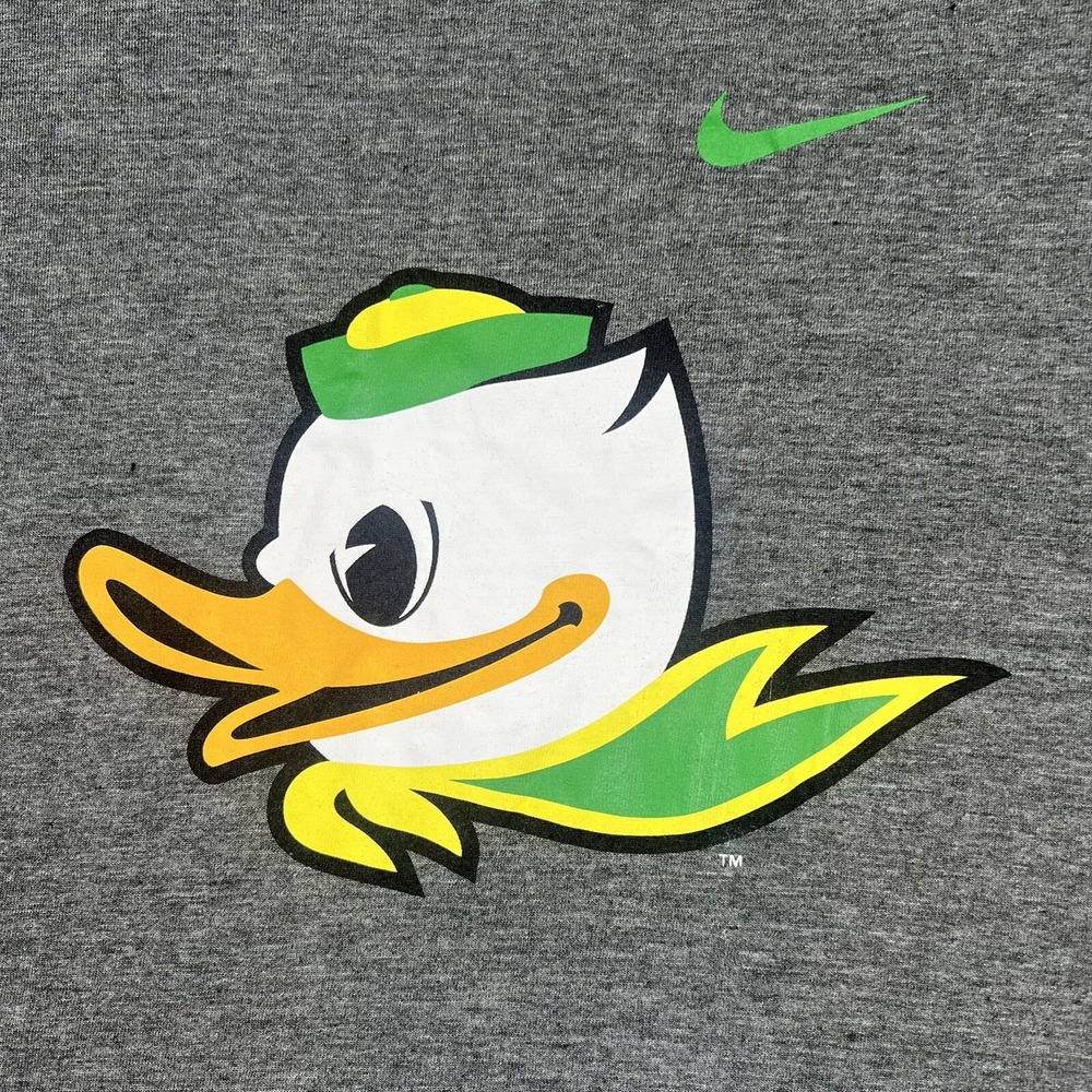 NWT‎ Nike Dri-Fit NCAA Oregon Ducks Green Gray 3/4 Sleeve Raglan Tee Women's M - Picture 13 of 16